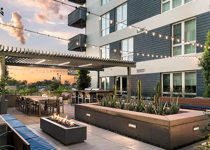Apartment Landing Chic 2Bd Yoga Studio Pool